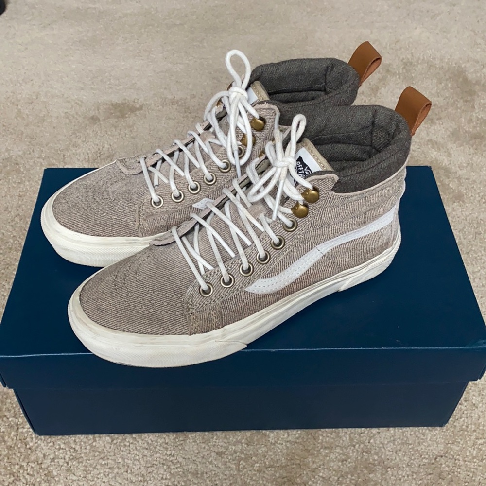 Women’s Vans Sk8-Hi, 6.5